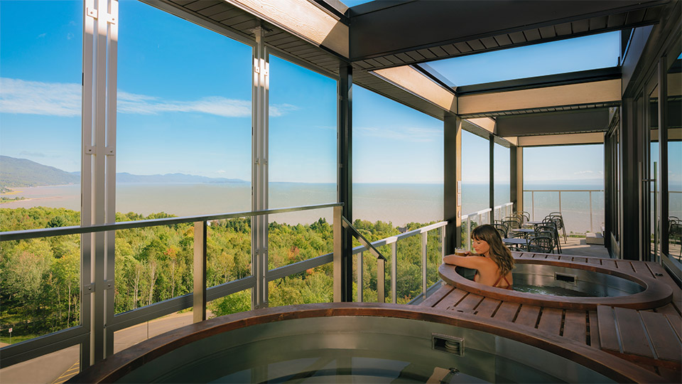 Spa avec vue splendide sur le Saint-Laurent. PHOTO  COURTOISIE CLUB MED
